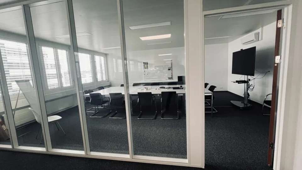 Office 238 m2 in 6312 Steinhausen