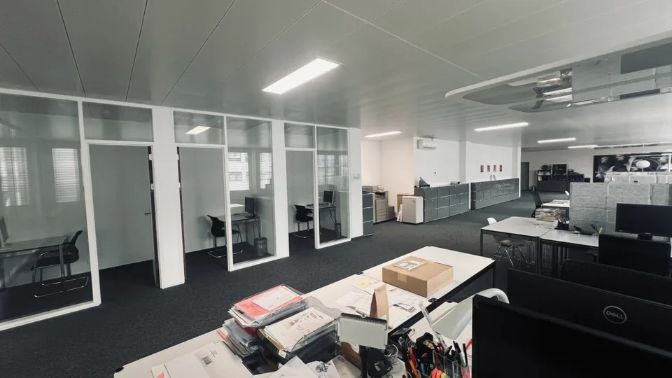 Office 238 m2 in 6312 Steinhausen