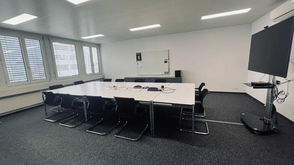 Office 238 m2 in 6312 Steinhausen