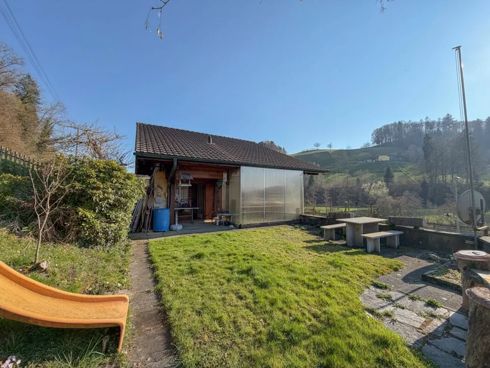 Chalet affascinante con grande potenziale su un grande terreno – foto 13 di 15