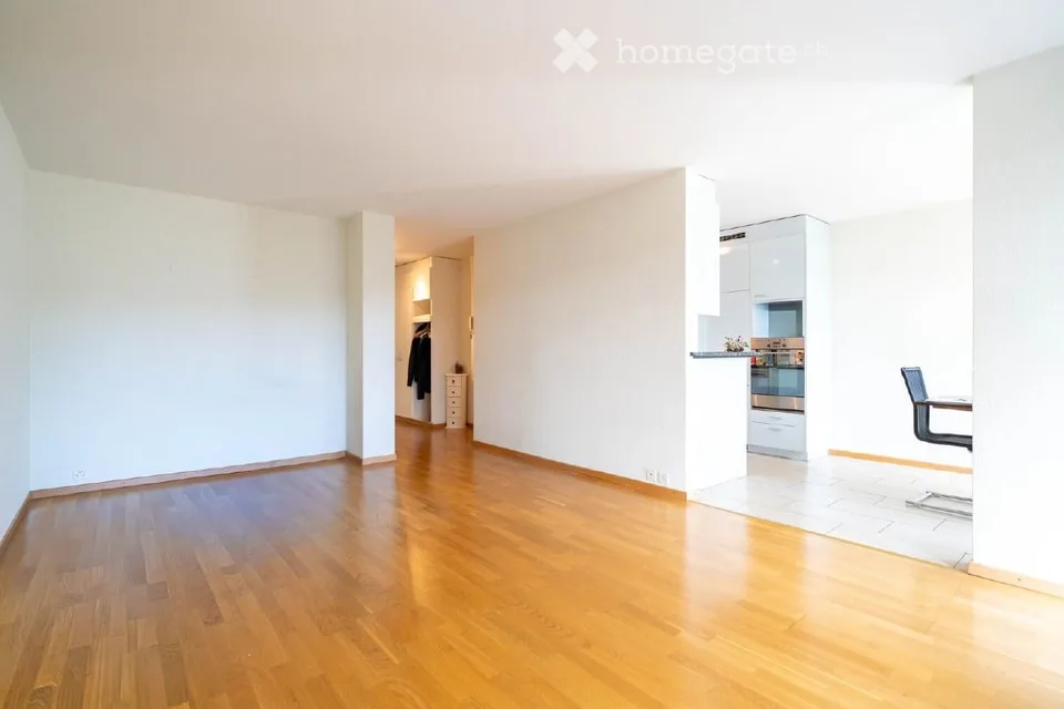 3.5 Room Apartment in Green Surroundings near the City