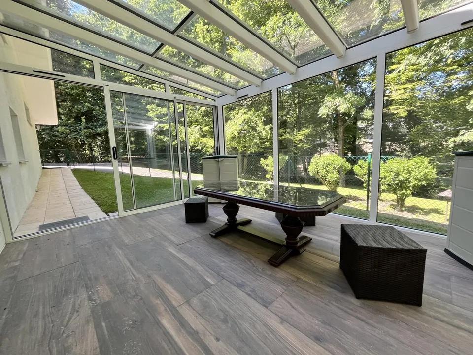 Pregny-Chambésy - 3 pièces meublé de 55 m² avec véranda et jardin - Calme absolu