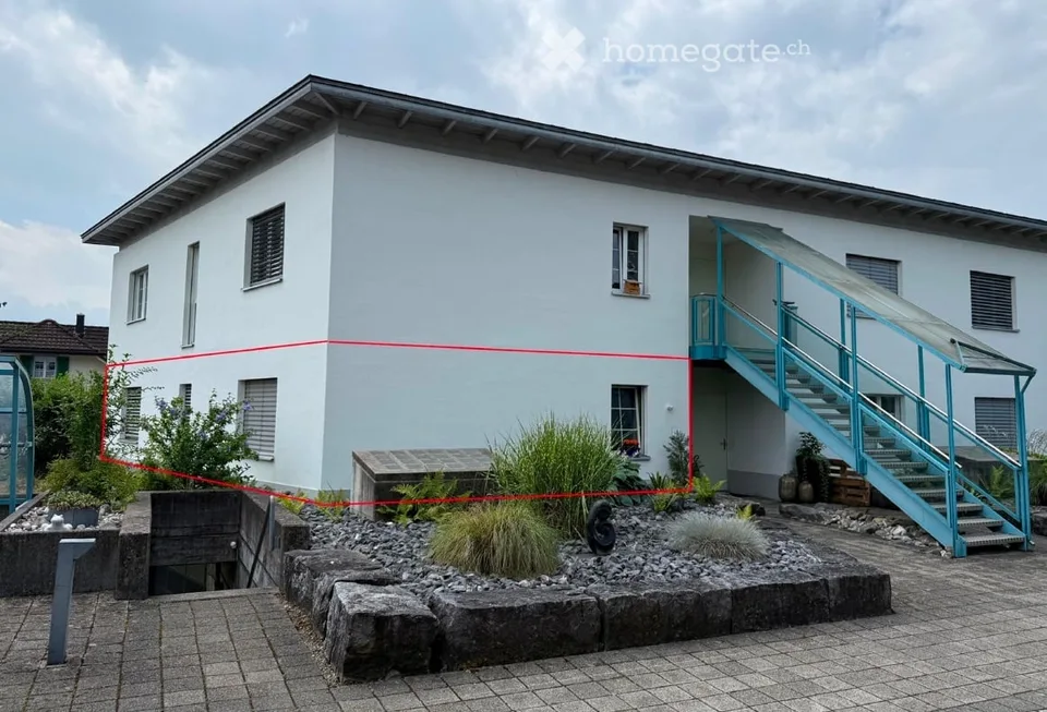 Charmant appartement 3.5 pièces avec terrasse et belle vue à Jona