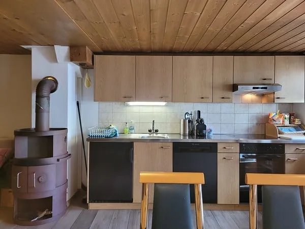 Affascinante casa a schiera 4.5 locali a Hinterrhein GR – – foto 4 di 8