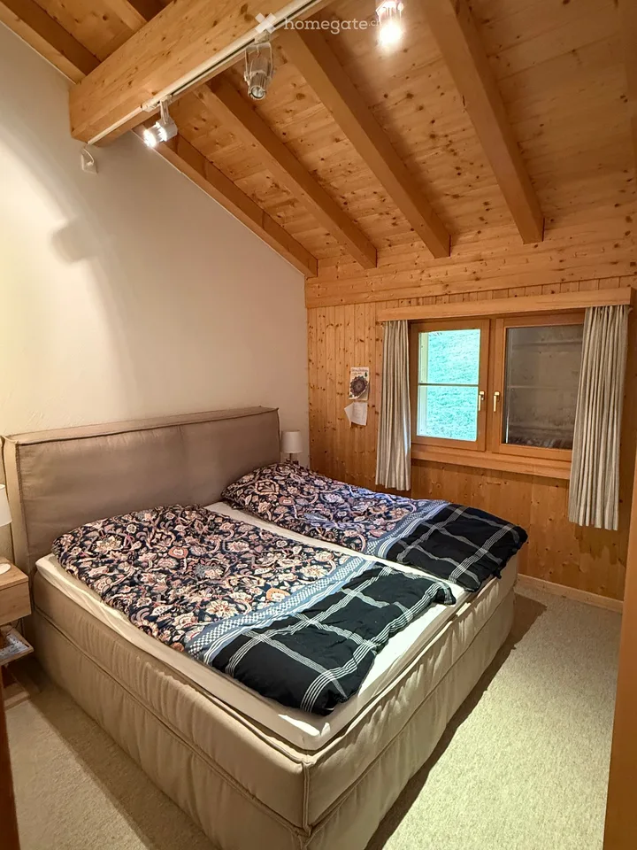 Charmante 3-Zimmer-Dachwohnung in Lenzerheide/ Sporz – Naturparadies mit Bergpanorama