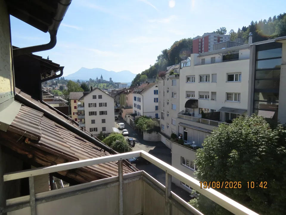 Charming 2.5-room attic apartment in an old building – Lucerne, 6003