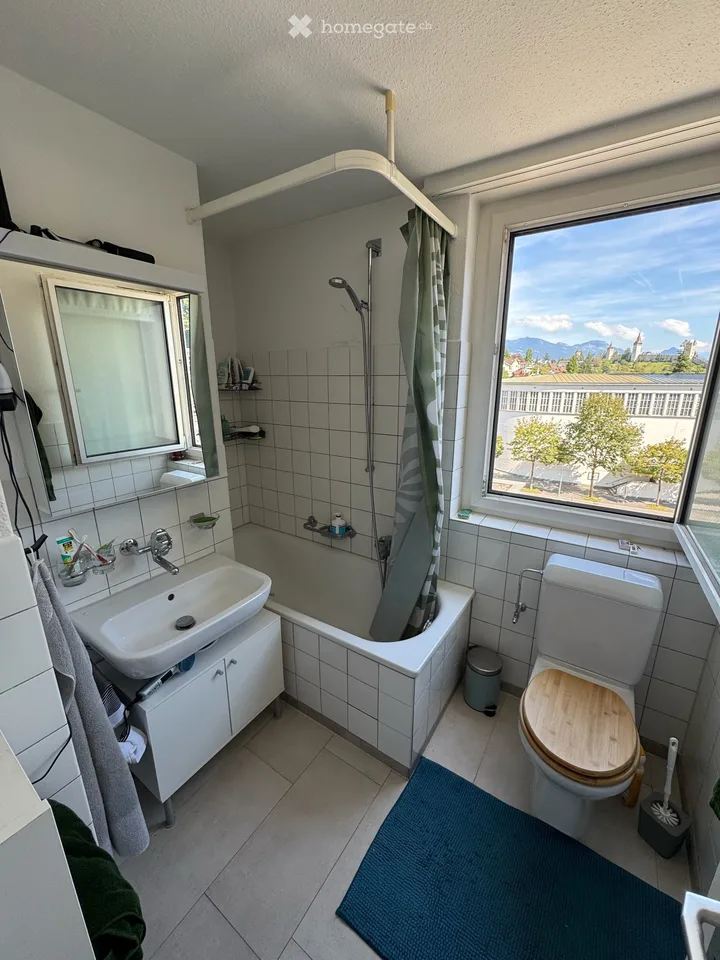 Appartement lumineux 4.5 pièces avec balcon et belle vue à Lucerne