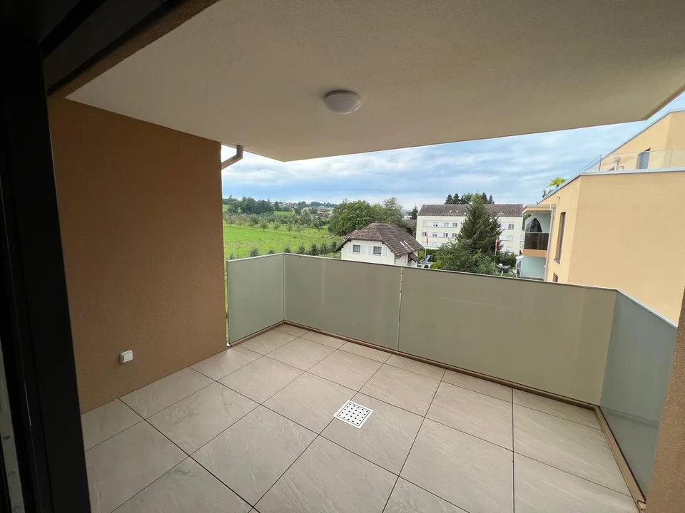 Moderne 2.5-Zimmer-Wohnung mit Balkon in Amriswil