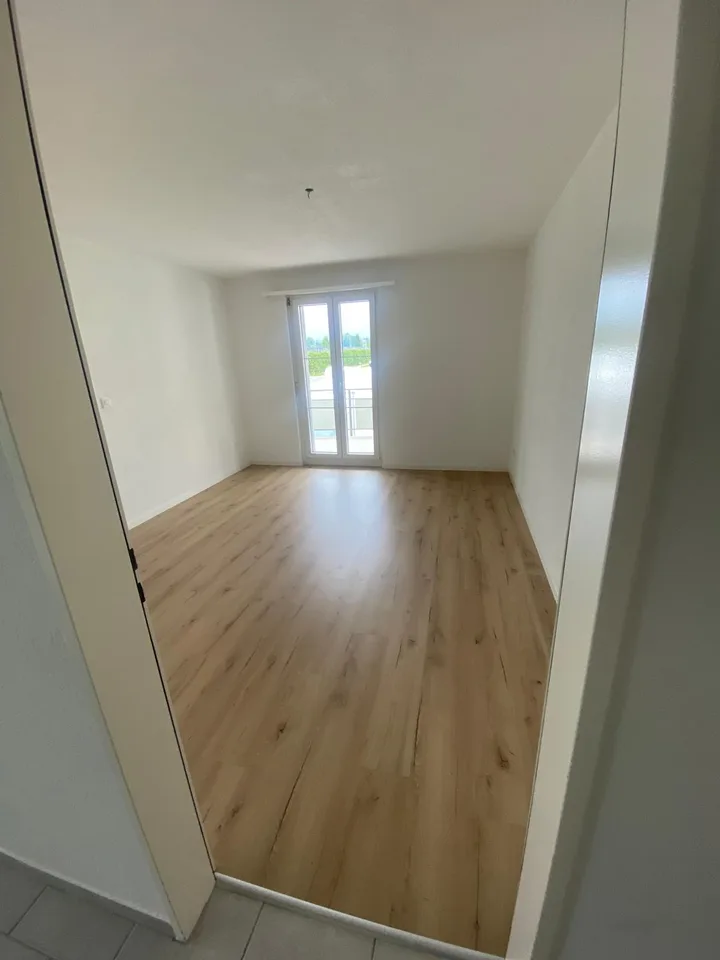 Central, bright 4.5-room apartment in Egnach – modern and quiet