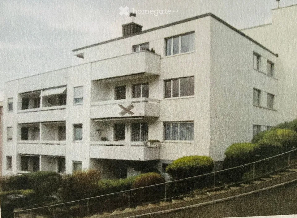 Helle 3.5-Zimmer-Wohnung mit Balkon in Zürich-Höngg inkl.Garageneinstellplatz