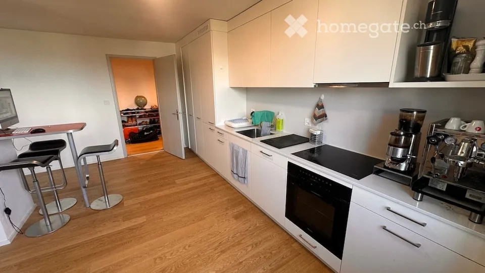 Right in the middle: Spacious 5.5-room apartment – ideal for shared flat