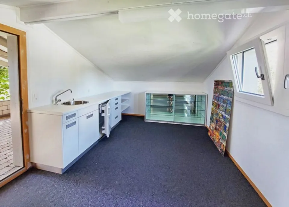 4.5-room semi-detached house in Hinteregg – Nature, garden, and city proximity combined