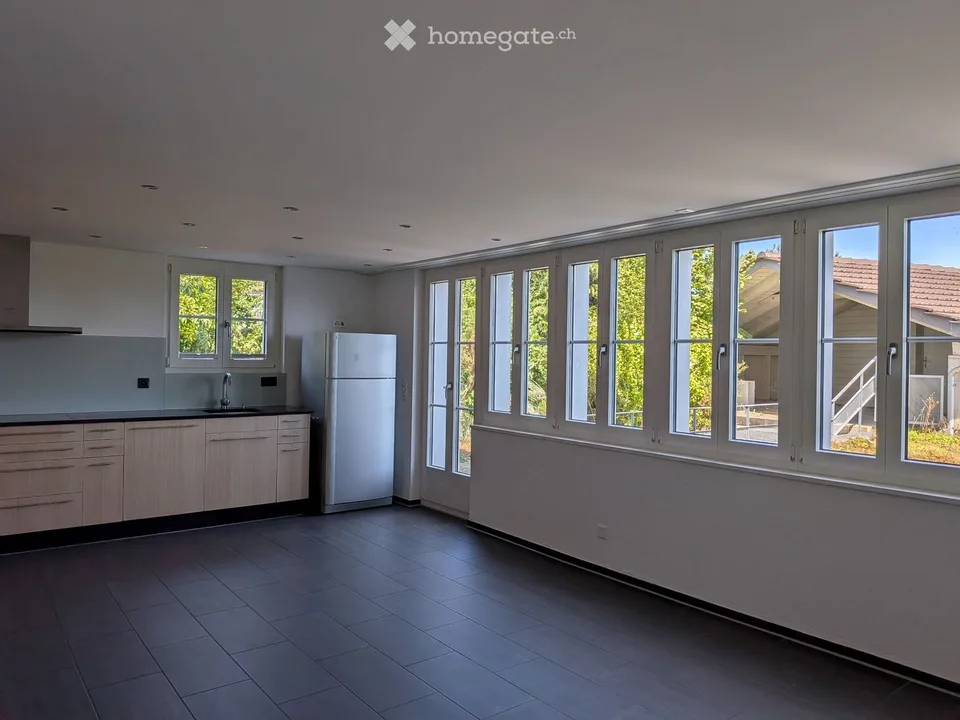 4.5-room semi-detached house in Hinteregg – Nature, garden, and city proximity combined