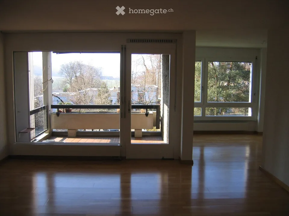 4.5-Zimmerwohnung mit Aussicht – Foto 4 von 16