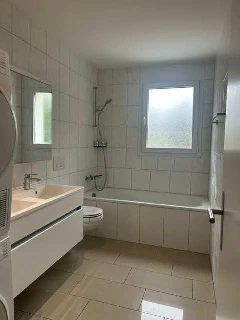 Gemütliche Wohnung mit Gartensitzplatz im Herzen von Würenlos