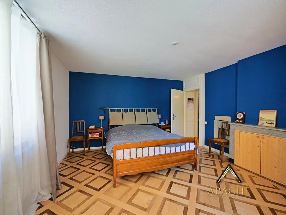 Ein Apartment mit Charakter und großzügigen Räumen – Foto 4 von 22