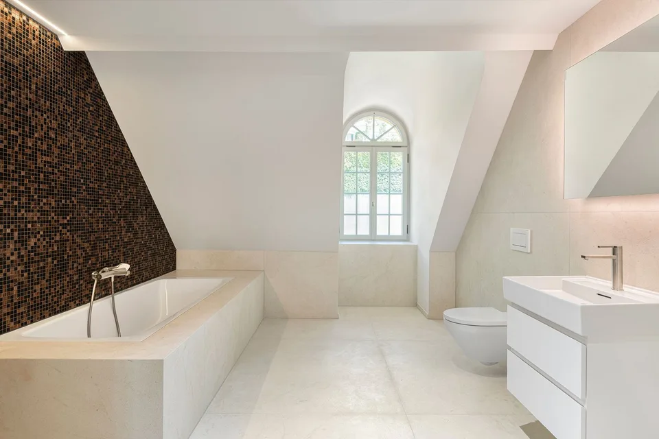 Einzigartige Villa mit direktem Seeanstoss – Foto 11 von 15