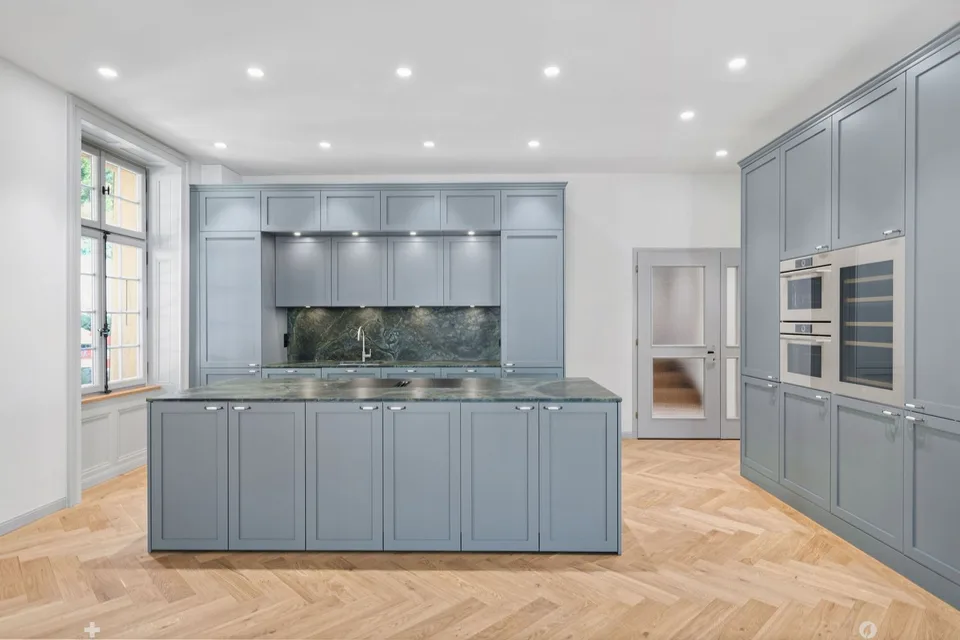 Einzigartige Villa mit direktem Seeanstoss – Foto 5 von 15