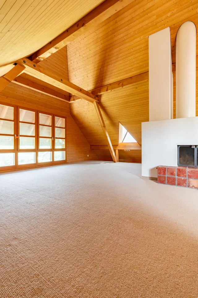 Rustikales Zuhause mit zwei Wohneinheiten – Foto 3 von 6