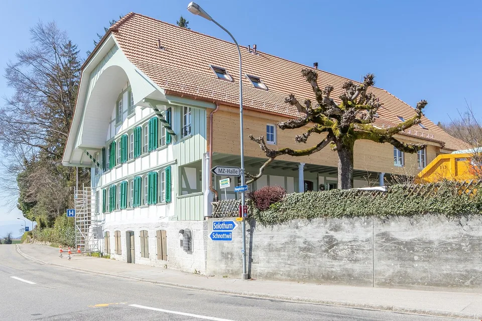 Habitation moderne à la campagne