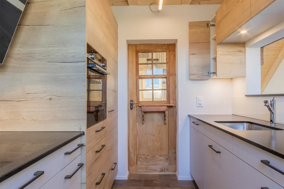 Habitation moderne à la campagne