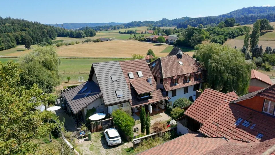Ein Haus, das Geschichten erzählt! Einzigartiges Wohnerlebnis in Brittnau – Foto 17 von 19