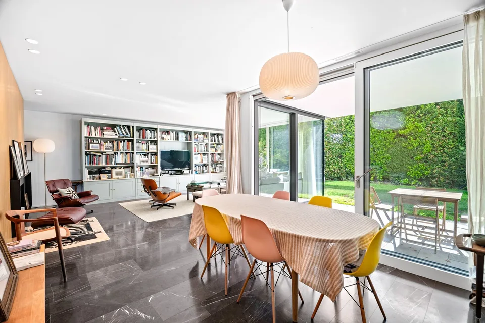 COLOGNY - Charming contemporary villa – photo 9 of 36