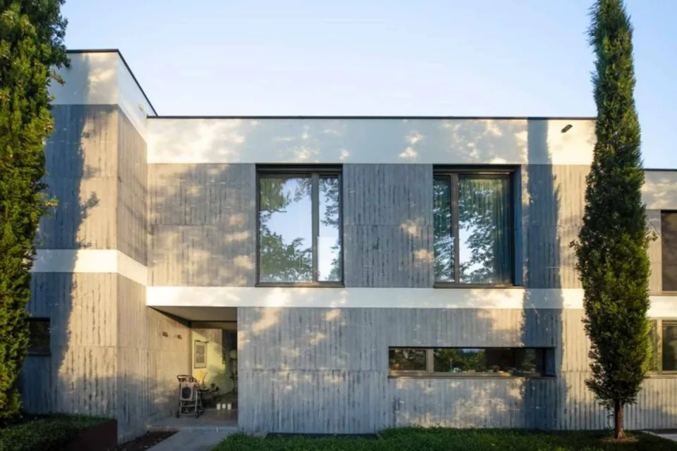 COLOGNY - Charming contemporary villa – photo 24 of 36