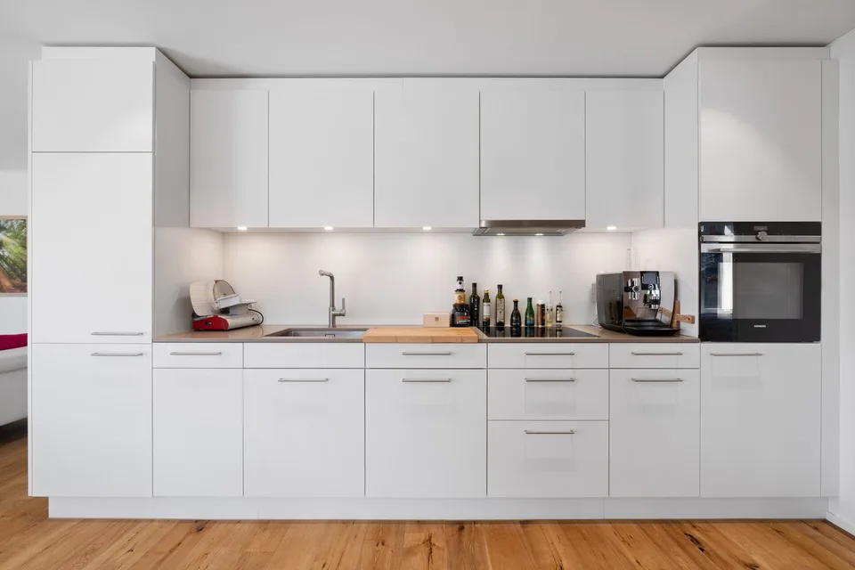 Appartement de jardin moderne avec entrée privée et espace extérieur ensoleillé – photo 3 sur 13
