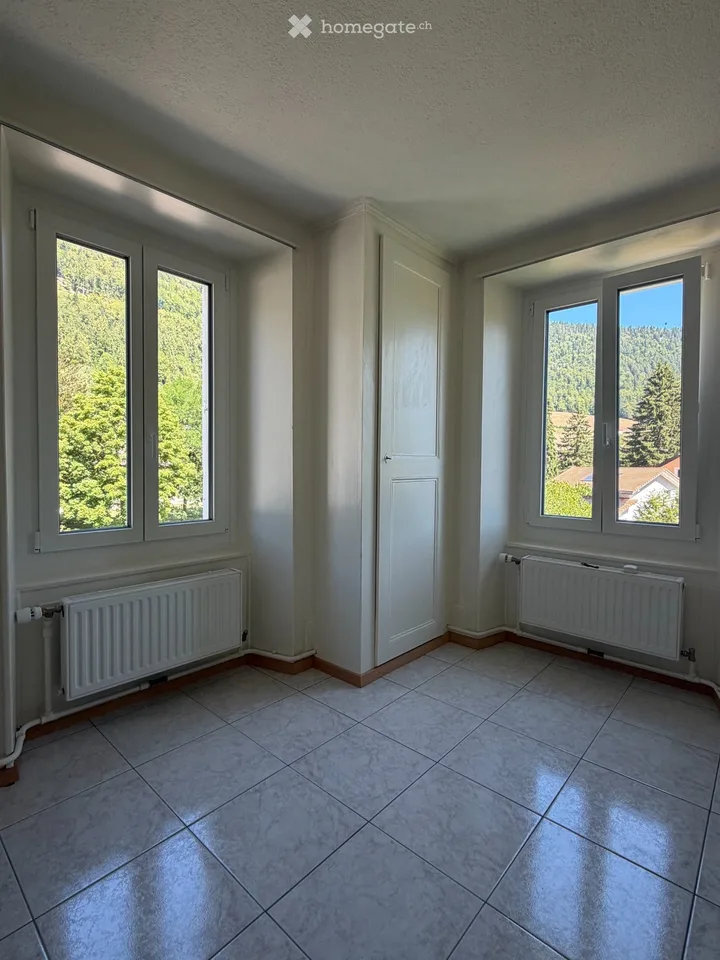 Wohnung mit 3,5 Zimmern in kleinem Gebäude – Foto 5 von 5