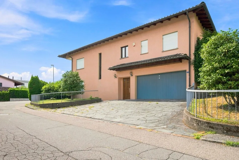 Spazioso appartamento con grande giardino in zona tranquilla