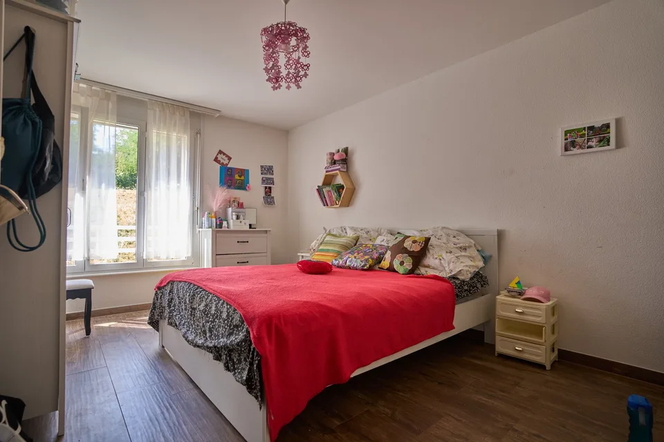 Bôle, appartamento di 5.5 locali con giardino privato – foto 8 di 12