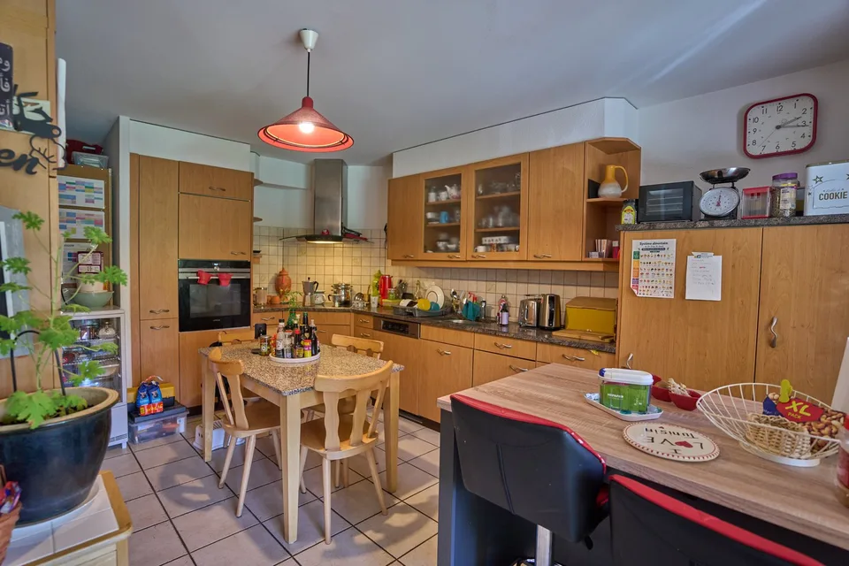 Bôle, appartamento di 5.5 locali con giardino privato – foto 3 di 12