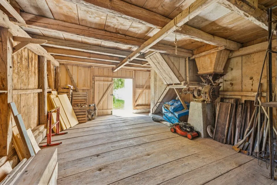 Bauernhaus mit Weitsicht und grosser Parzelle. – Foto 21 von 21