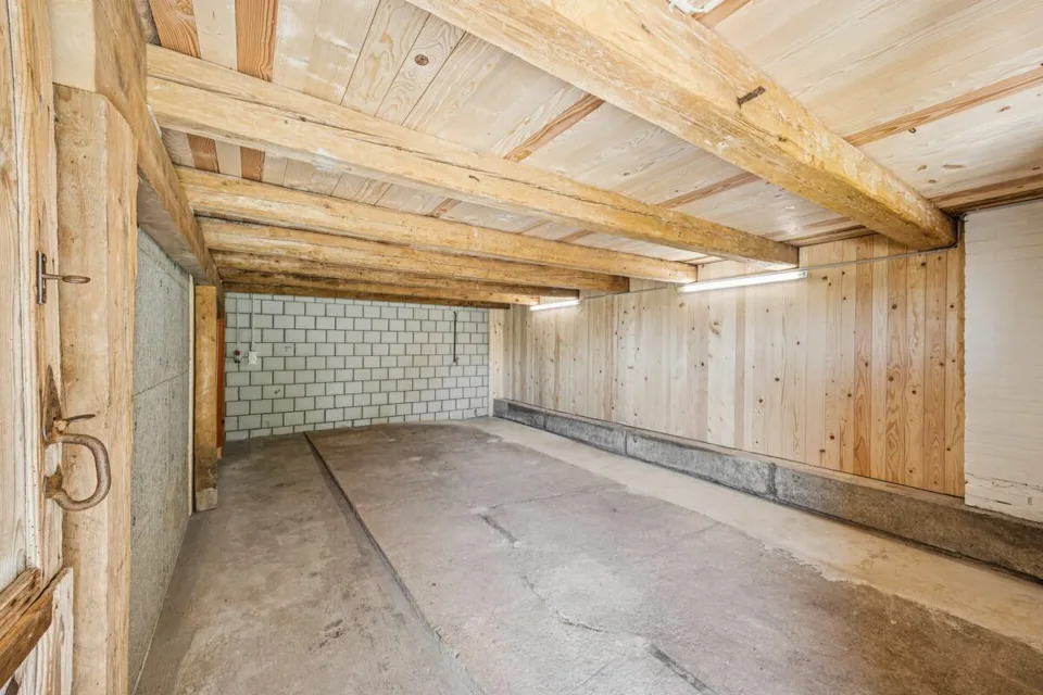 Bauernhaus mit Weitsicht und grosser Parzelle. – Foto 18 von 21