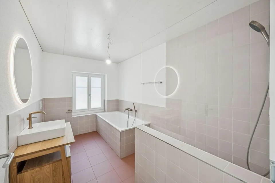 Bauernhaus mit Weitsicht und grosser Parzelle. – Foto 15 von 21