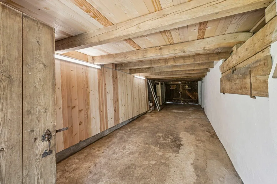 Bauernhaus mit Weitsicht und grosser Parzelle. – Foto 19 von 21
