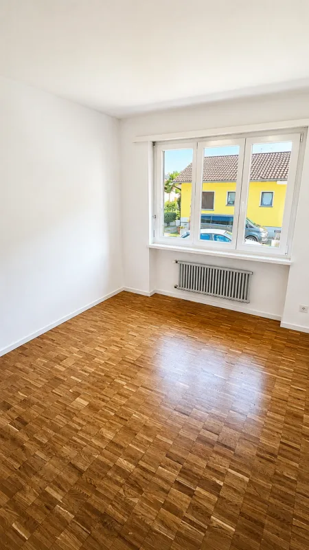 Schönes Einfamilienhaus mit privatem Garten – Foto 7 von 12