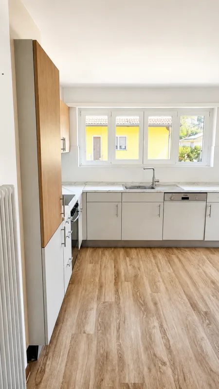 Schönes Einfamilienhaus mit privatem Garten – Foto 2 von 12