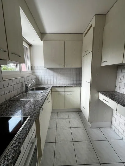Bright and friendly 4.5-room apartment with 2 balconies in Kölliken - near train station and nursing home