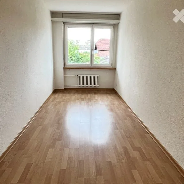Bright and friendly 4.5-room apartment with 2 balconies in Kölliken - near train station and nursing home
