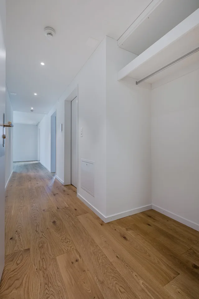 Move in and enjoy - Living where others vacation with unique lake view and balcony