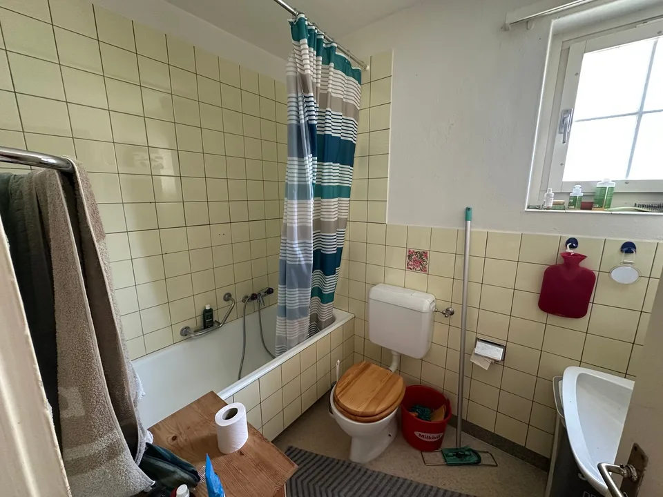 Wohnhaus (9 Wohnungen), Baujahr 1720 (Umbau 1921/22), unter Denkmalschutz, mit Schopf und Garten – Foto 17 von 21