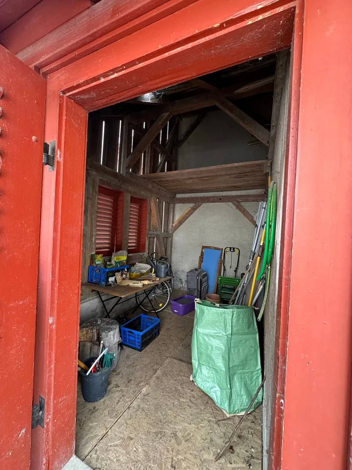 Wohnhaus (9 Wohnungen), Baujahr 1720 (Umbau 1921/22), unter Denkmalschutz, mit Schopf und Garten – Foto 5 von 21