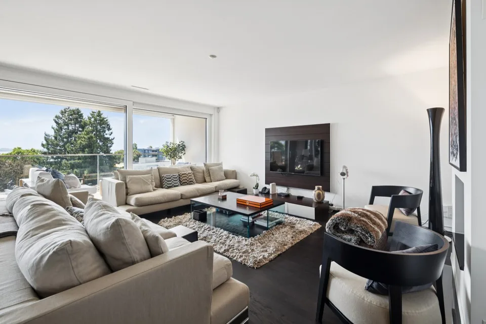 Appartement von Ausnahme mit Panoramablick auf den See – Foto 4 von 26