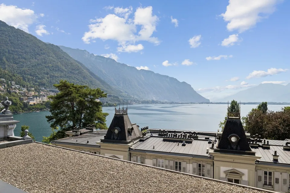 Appartement von Ausnahme mit Panoramablick auf den See – Foto 2 von 26