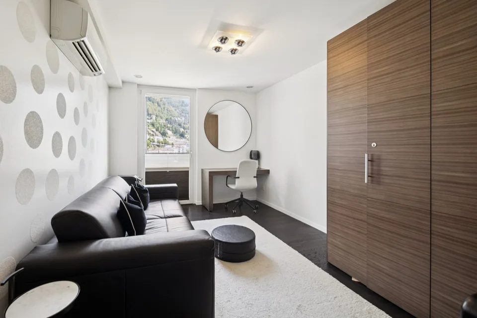 Appartement von Ausnahme mit Panoramablick auf den See – Foto 12 von 26