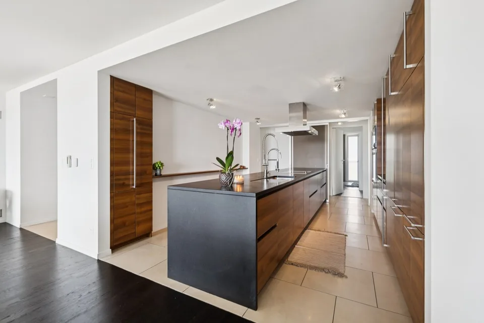 Appartement von Ausnahme mit Panoramablick auf den See – Foto 7 von 26