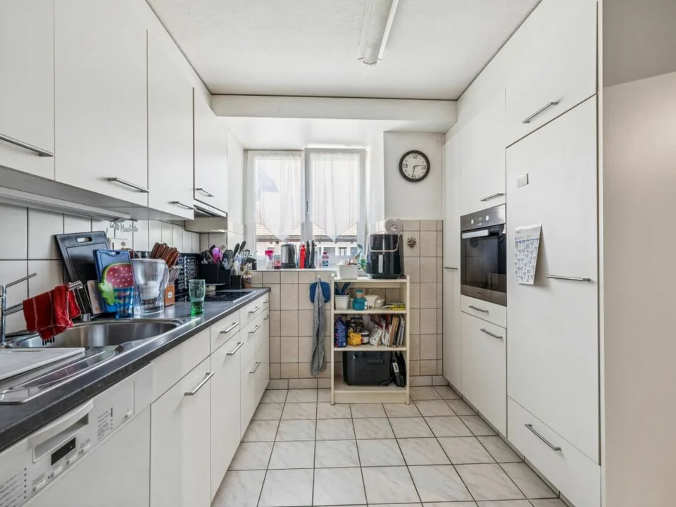Mehrfamilienhaus mit Gewerberäumen, Garagen - Wohnen und Arbeiten am selben Ort, vielseitiges Renditeobjekt mit Entwicklungspotential. – Foto 15 von 30