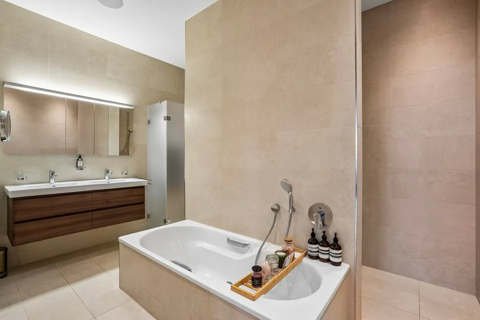 Luxuriöses 5.5-Zimmer-Penthouse in Zug – Foto 9 von 12